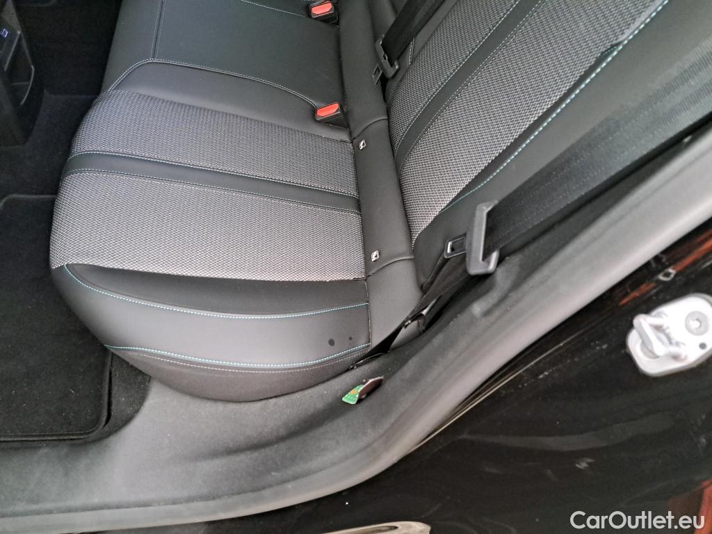  Peugeot  308 PEUGEOT  SW / 2021 / 5P / Break BlueHDi 130 EAT8 ALLURE #19