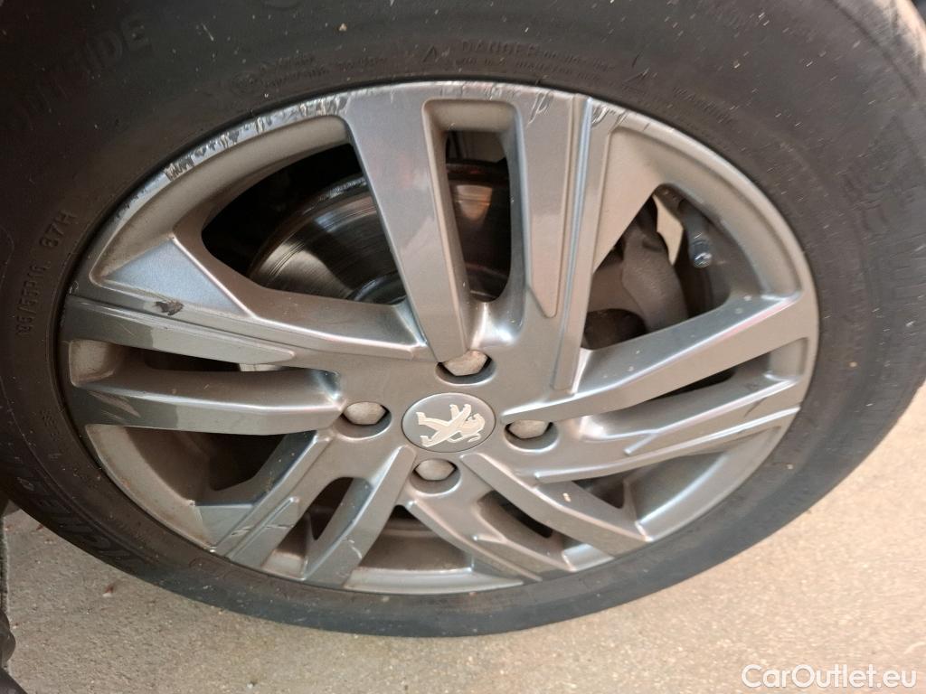  Peugeot  208  Active Business 1.2 PureTech 100CV BVA8 E6d #43