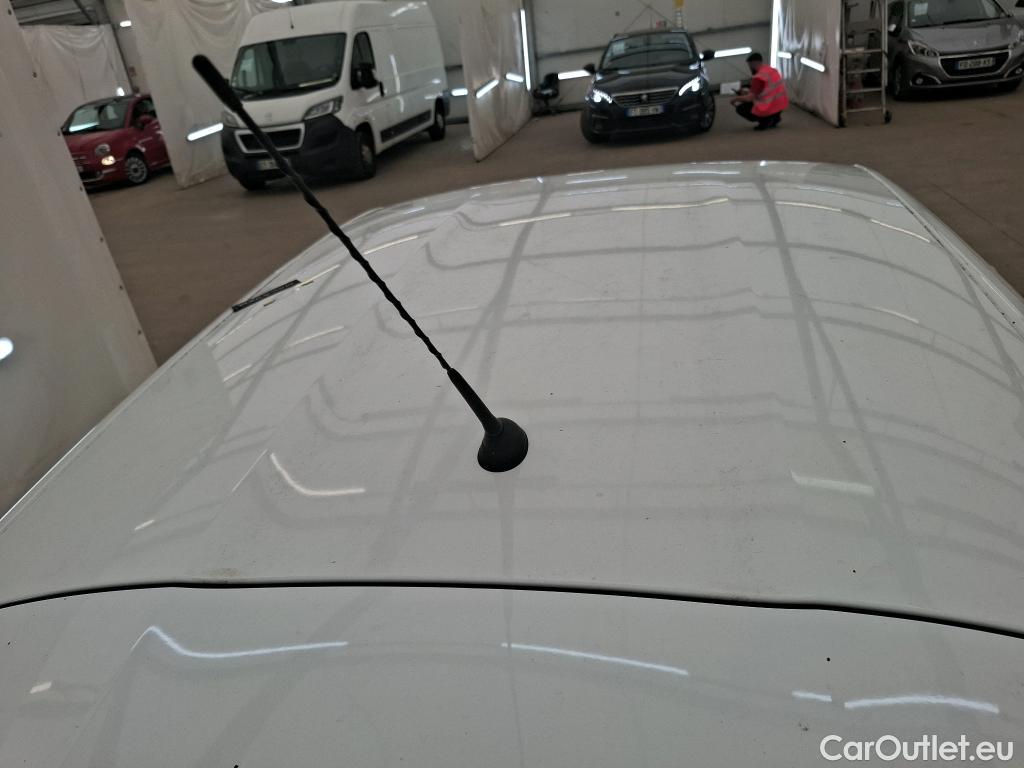  Peugeot  208 PEUGEOT  5p Berline 1 6 BlueHDi 75 Active #11