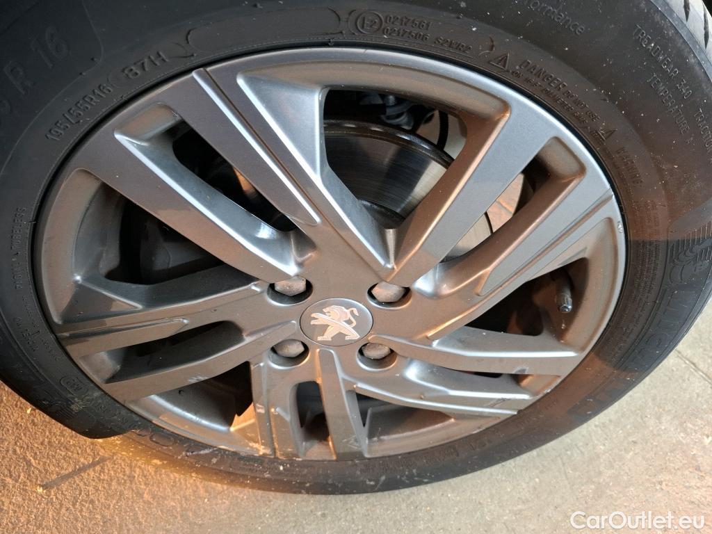 Peugeot  208  Active Business 1.2 PureTech 100CV BVA8 E6d #59