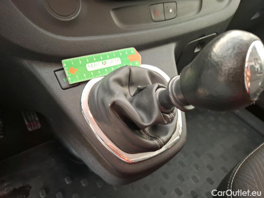  Renault  Trafic  Furgon Grand Confort L1H1 1200 1.6 dCi 120CV BVM6 E6 #23