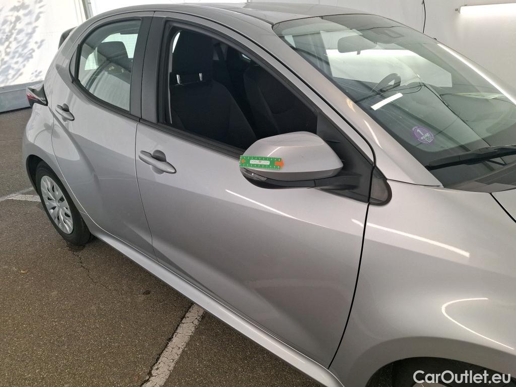  Toyota  Yaris TOYOTA  Hybride / 2019 / 5P / Berline Hybride 116h Dynamic Business Beyond Zer #7