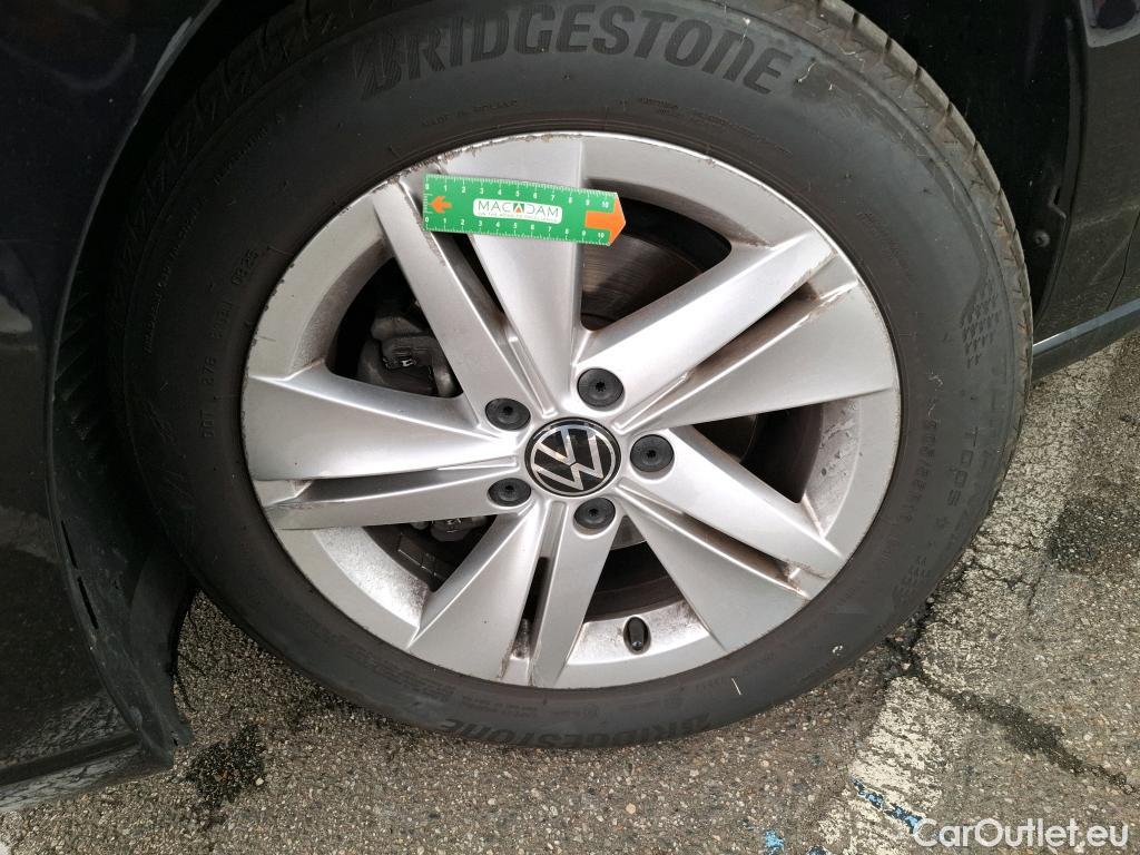  Volkswagen  Golf  VOLKSWAGEN / 2020 / 5P / Berline 2.0 TDI SCR 115 DSG7 Life Busi 1st #1