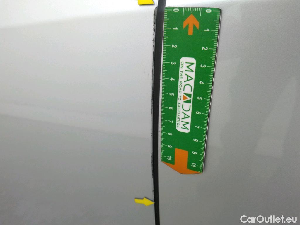  Volkswagen  Tiguan VOLKSWAGEN  / 2020 / 5P / SUV 2.0 TDI 150 DSG7 Life Business #10