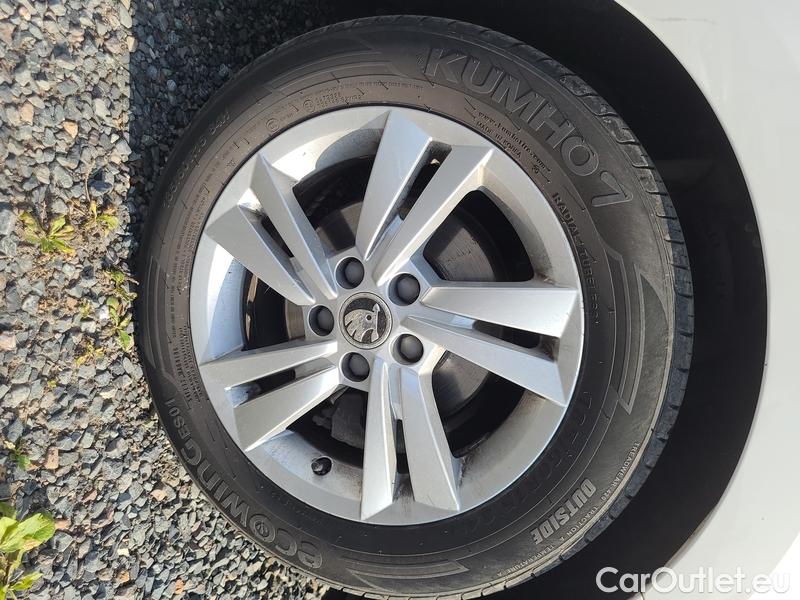  Skoda  Fabia  Combi (2015) Com.1.0TSI 70 Ambition 5d #7