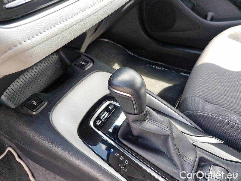  Toyota  Corolla  TouringSports (E21) (2019)  TS 2.0Hyb.Comfor AT #31