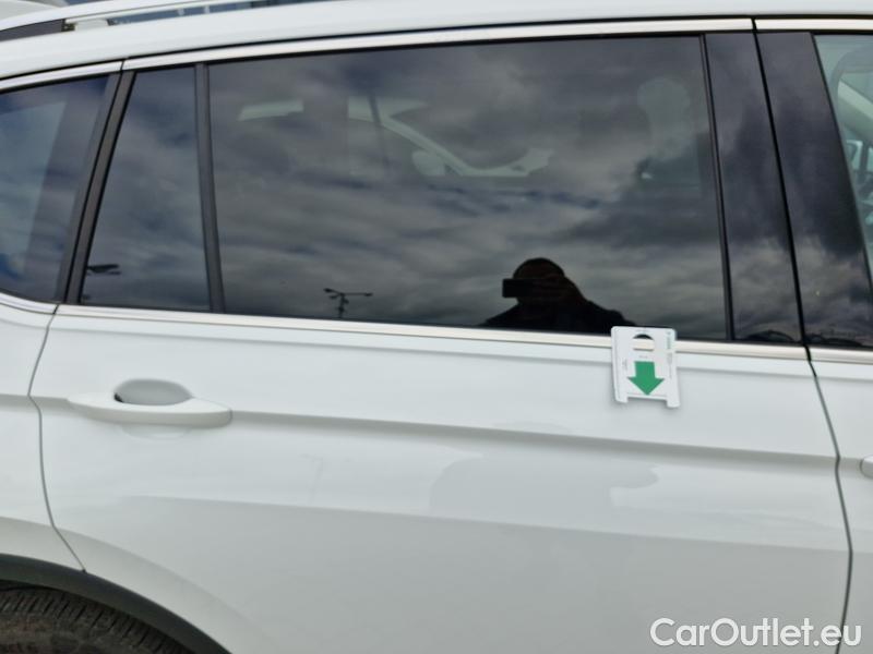  Volkswagen  Tiguan  Allspace (BJ2)(05.2021->) Tig.All.1.5 TSI 110 Life AT 5d #12