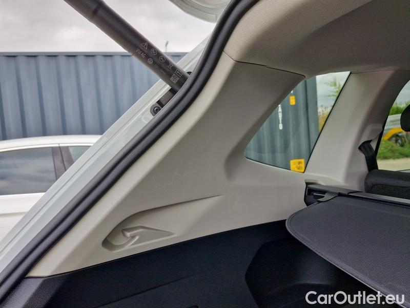  Volkswagen  Tiguan  Allspace (BJ2)(05.2021->) Tig.All.1.5 TSI 110 Life AT 5d #10