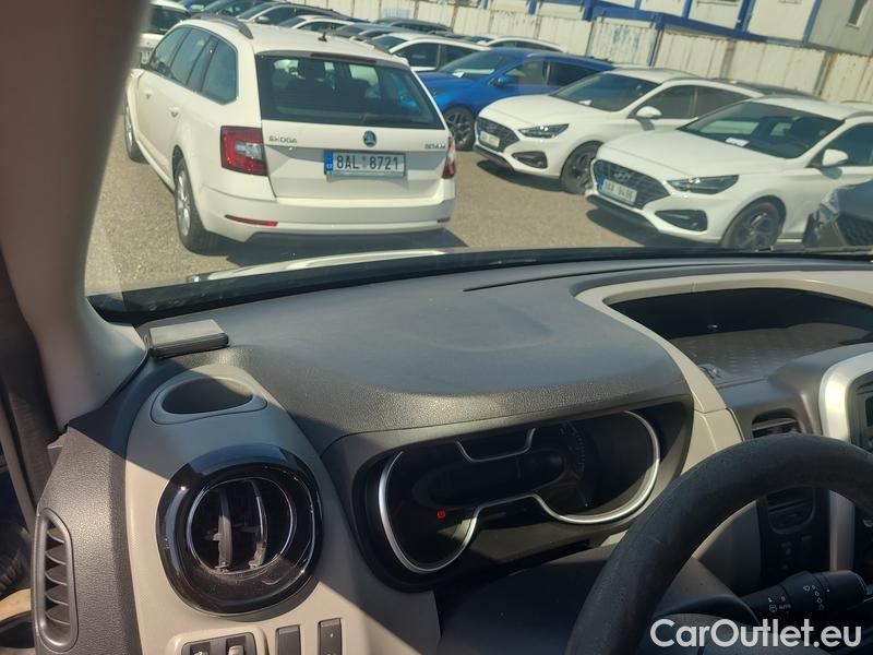  Renault  Trafic  LCV (2014) TraFur dCi120 L2H1P2 COOL 4d #24