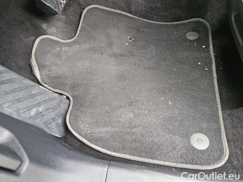  Volkswagen  Tiguan  Allspace (BJ2)(05.2021->) Tig.All.1.5 TSI 110 Life AT 5d #15