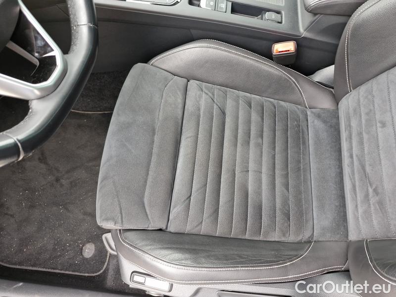  Volkswagen  Passat  Variant (CB5) (2019)  2.0TDI 110 Elegance AT #13