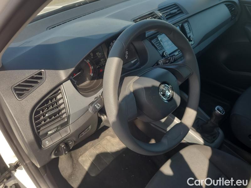  Skoda  Fabia  3 (2015)  1.0MPI 44 Active #9