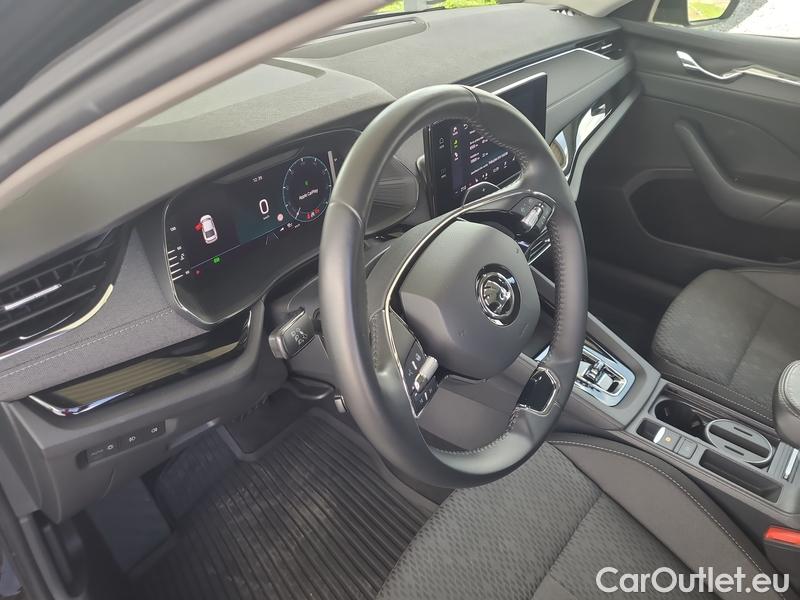  Skoda  Octavia  Lim. (NX3)(2020) Oct. 2.0TDI 110 Style AT 5d #10