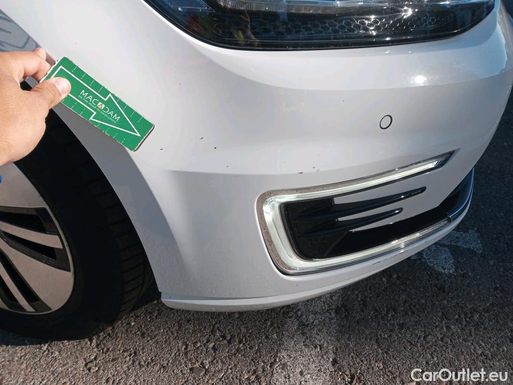  Volkswagen  Golf  VII Berlina e-35kWh #8