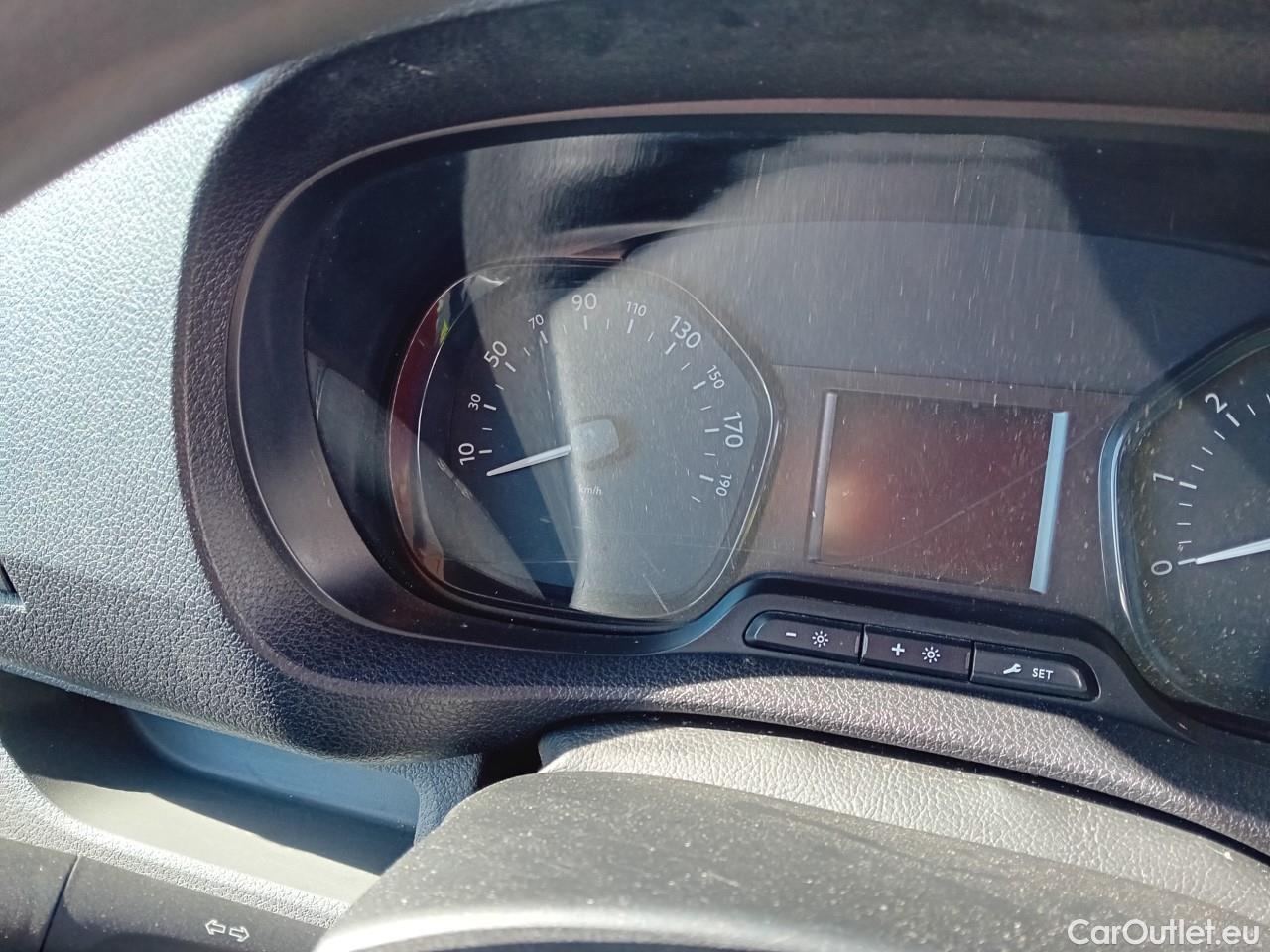  Opel  Vivaro OPEL  / 2019 / 4P / furgón 1.5 Diésel 88kW (120CV) M Std Express #46