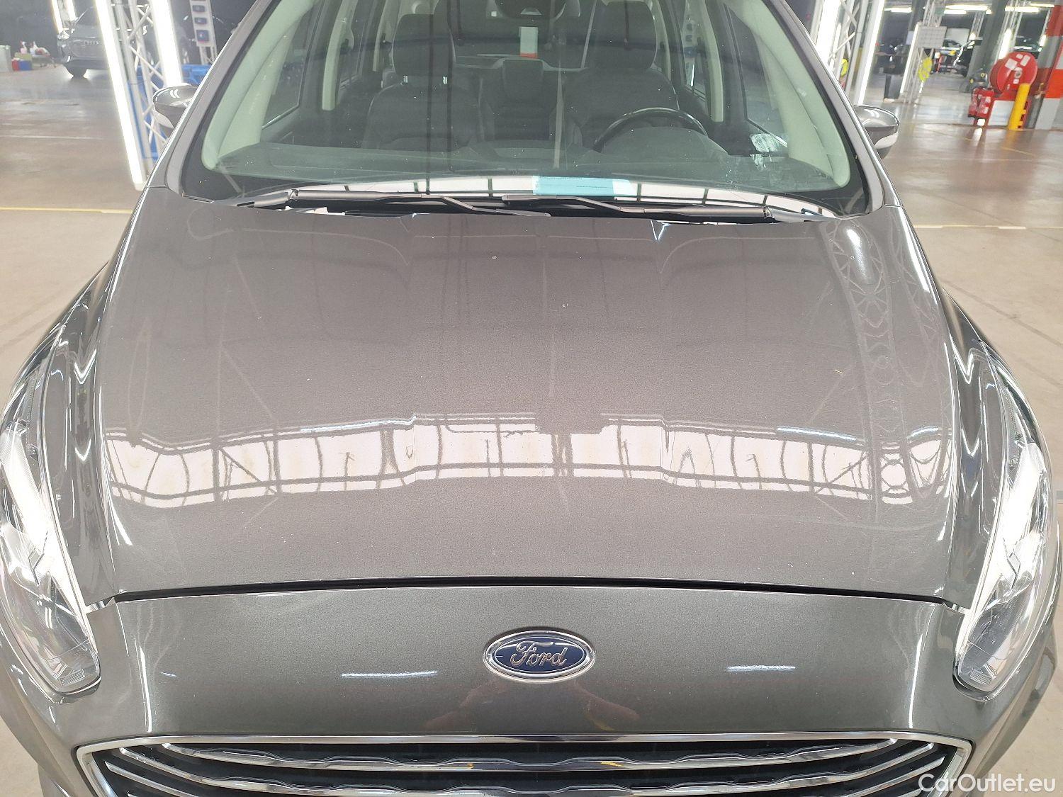  Ford  Galaxy Ford,  '15, Ford  2.0 TDCi 110kW S/S Aut. Titanium 5d 7pl #46