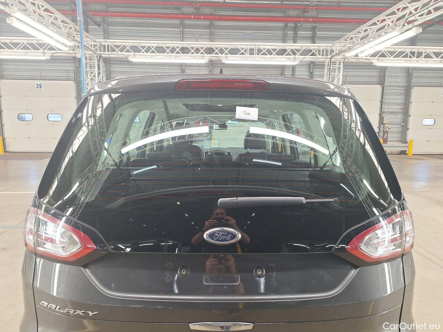  Ford  Galaxy Ford,  '15, Ford  2.0 TDCi 110kW S/S Aut. Titanium 5d 7pl #36