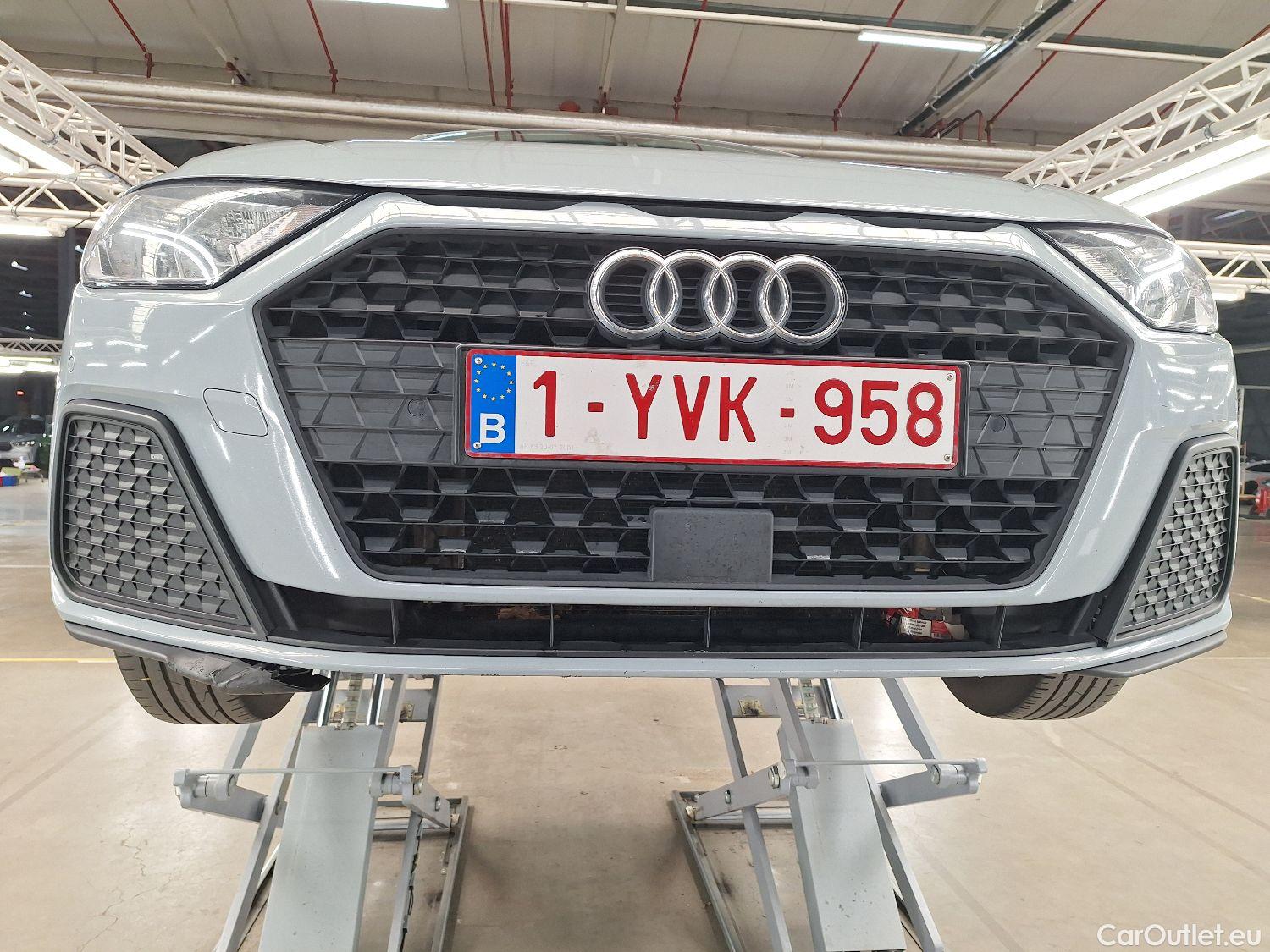  Audi  A1 Sportback Audi, A1 SB '18, Audi  1.0 30 TFSI 81kW S tronic 5d #1