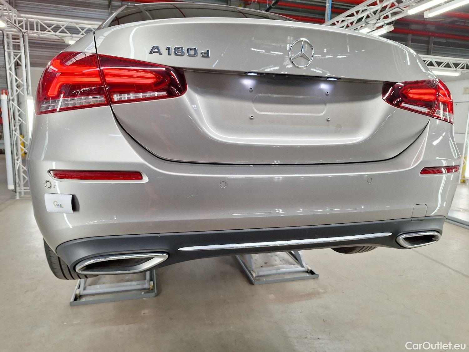  Mercedes  A-Klasse Mercedes, A-Class Berline '18, Mercedes-Benz  Limousine A 180d Business S #3