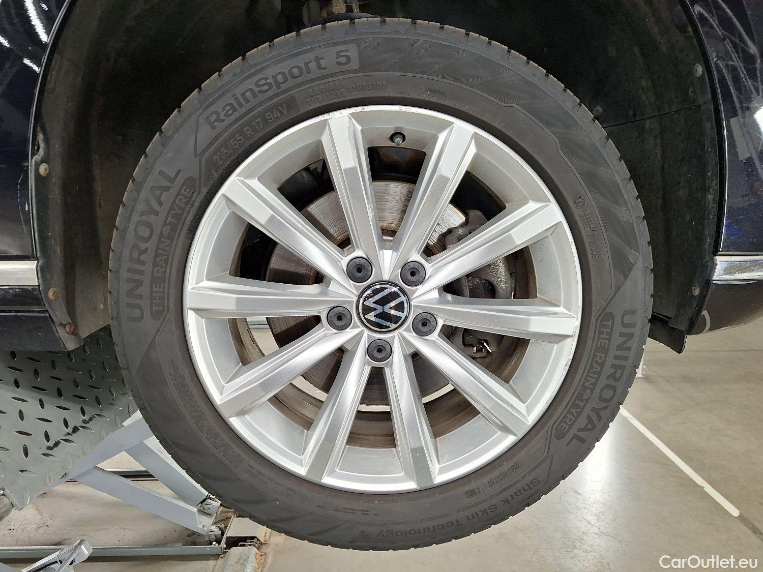  Volkswagen  Passat VW,  Variant FL'19, Volkswagen  Variant 2.0 TDI SCR 110kW DSG7 E #1