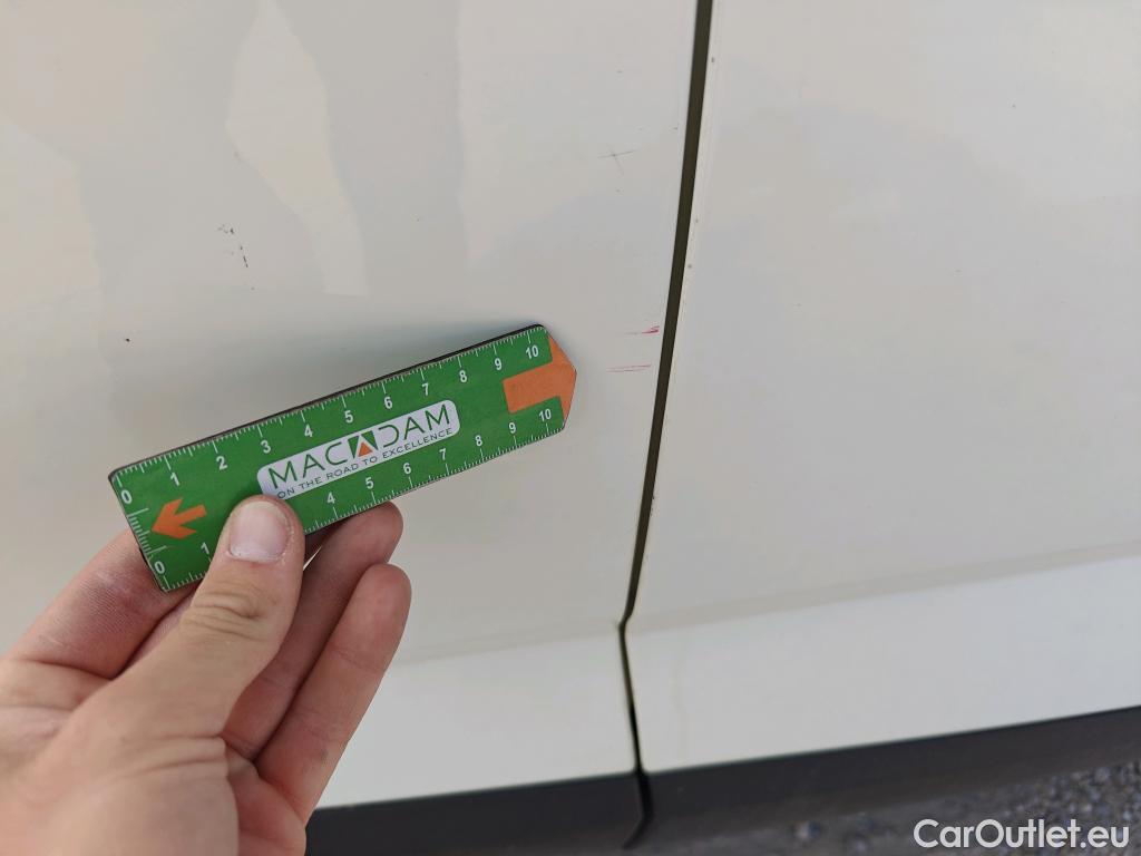  Land Rover  Discovery NISSAN QASHQAI / 2021 / 5P / todoterreno DIG-T 103kW (140CV) mHEV 4x2 Acenta #41