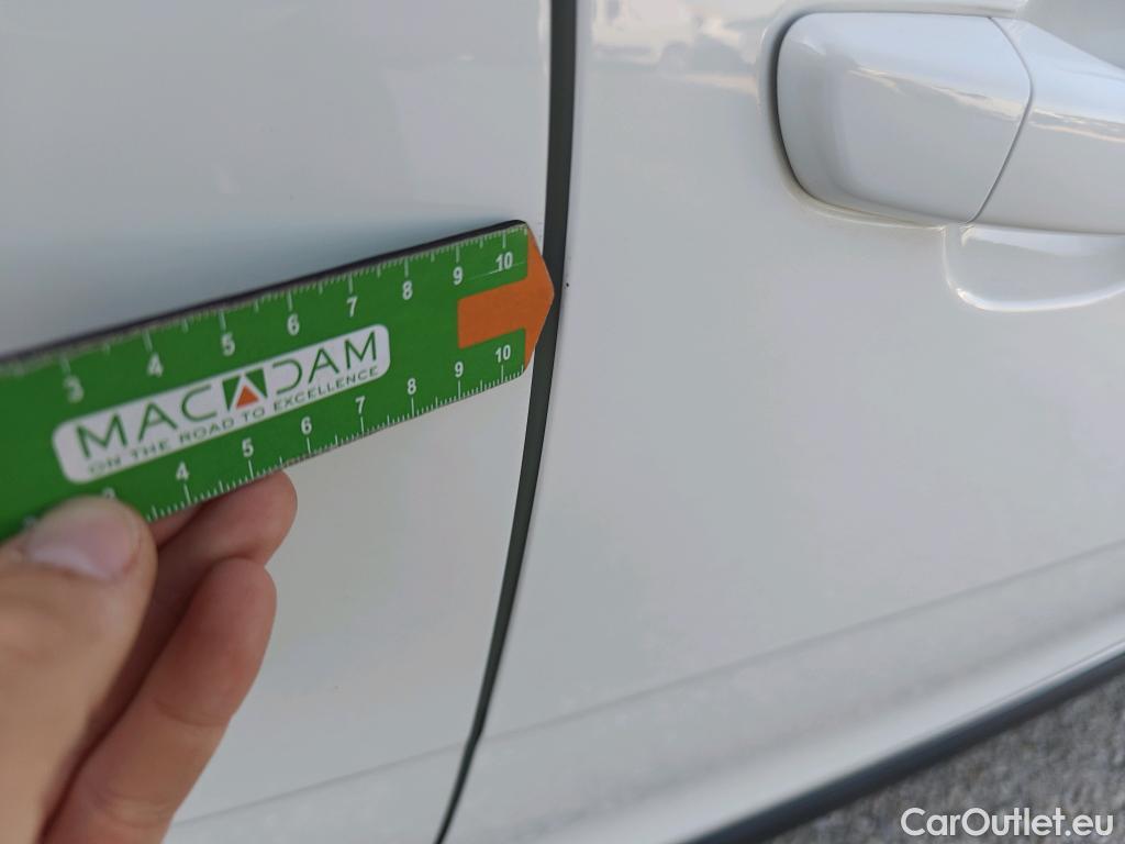  Citroen  C3  Live Pack 1.5 BlueHDi 100CV MT6 E6d #38