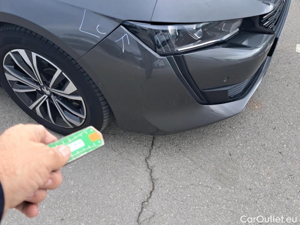  Peugeot  508 PEUGEOT  Hybrid / 2018 / 5P / berlina con portón  5P Allure HYBRID 225 e-EAT8 #24