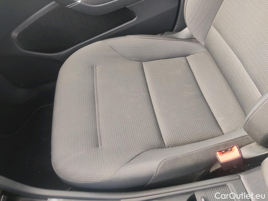  Volkswagen  Golf  VII Berlina e-35kWh #41