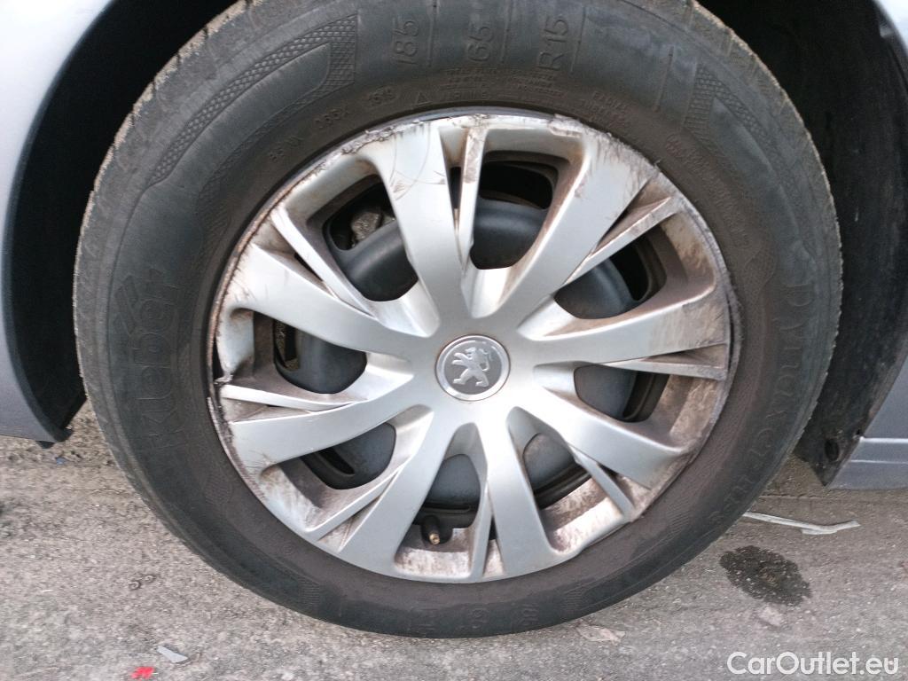  Peugeot  208  Active 1.5 HDi #21