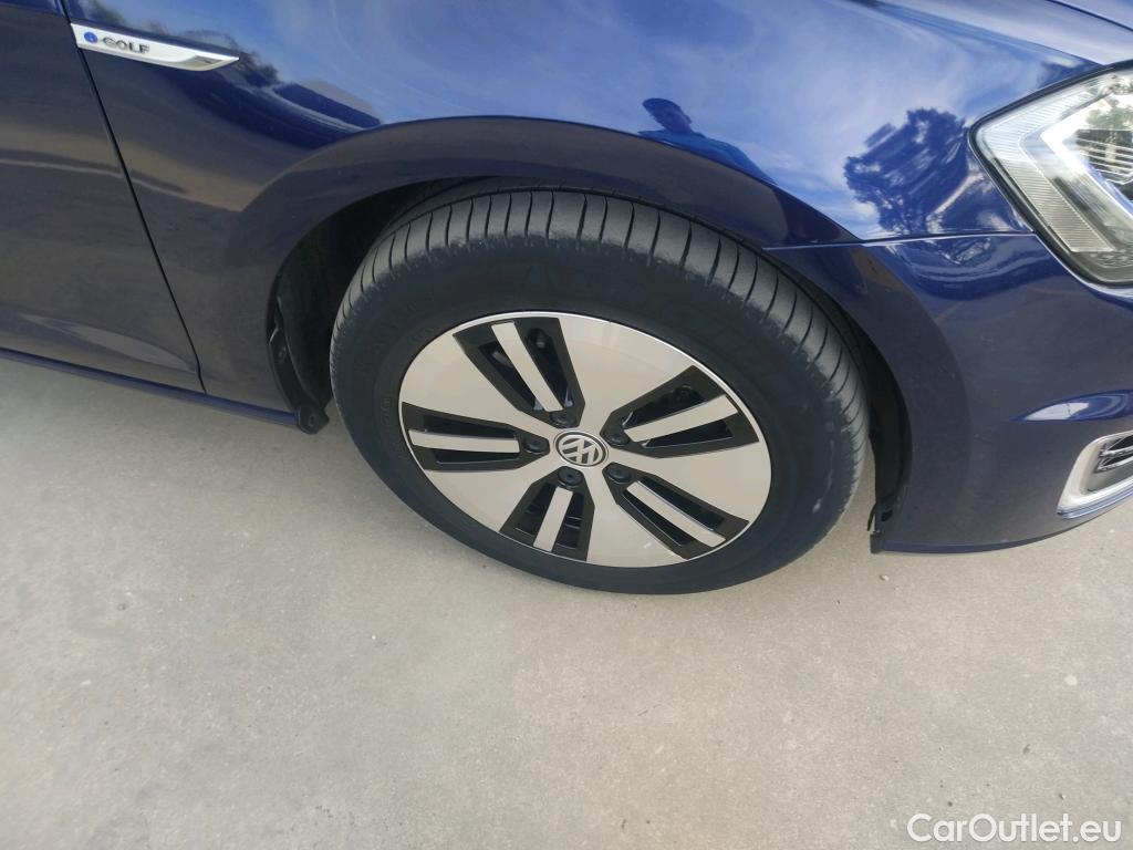  Volkswagen  Golf  VII Berlina e-35kWh #9