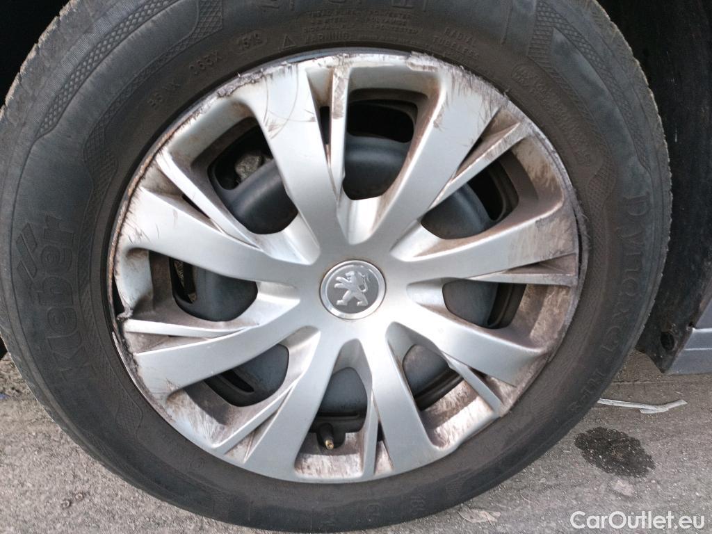  Peugeot  208  Active 1.5 HDi #22