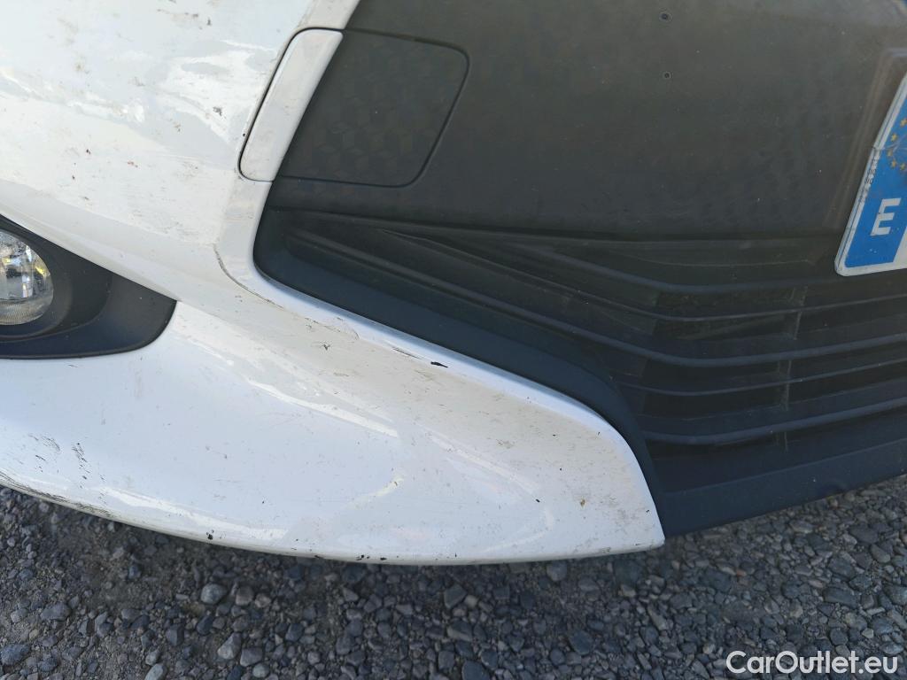  Toyota  Yaris TOYOTA  / 2020 / 5P / berlina con portón 1.5 120H Business Plus #58