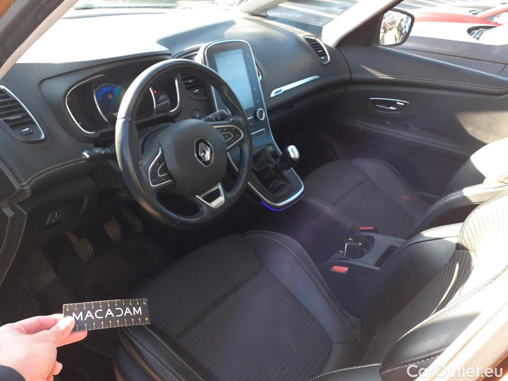  Renault  Scenic RENAULT Scénic / 2016 / 5P / monovolumen compacto Zen Energy dCi 96kW (130CV) #28