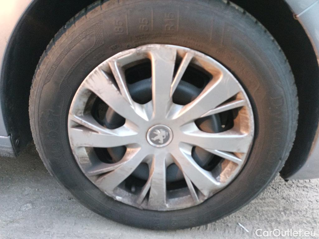 Peugeot  208  Active 1.5 HDi #23