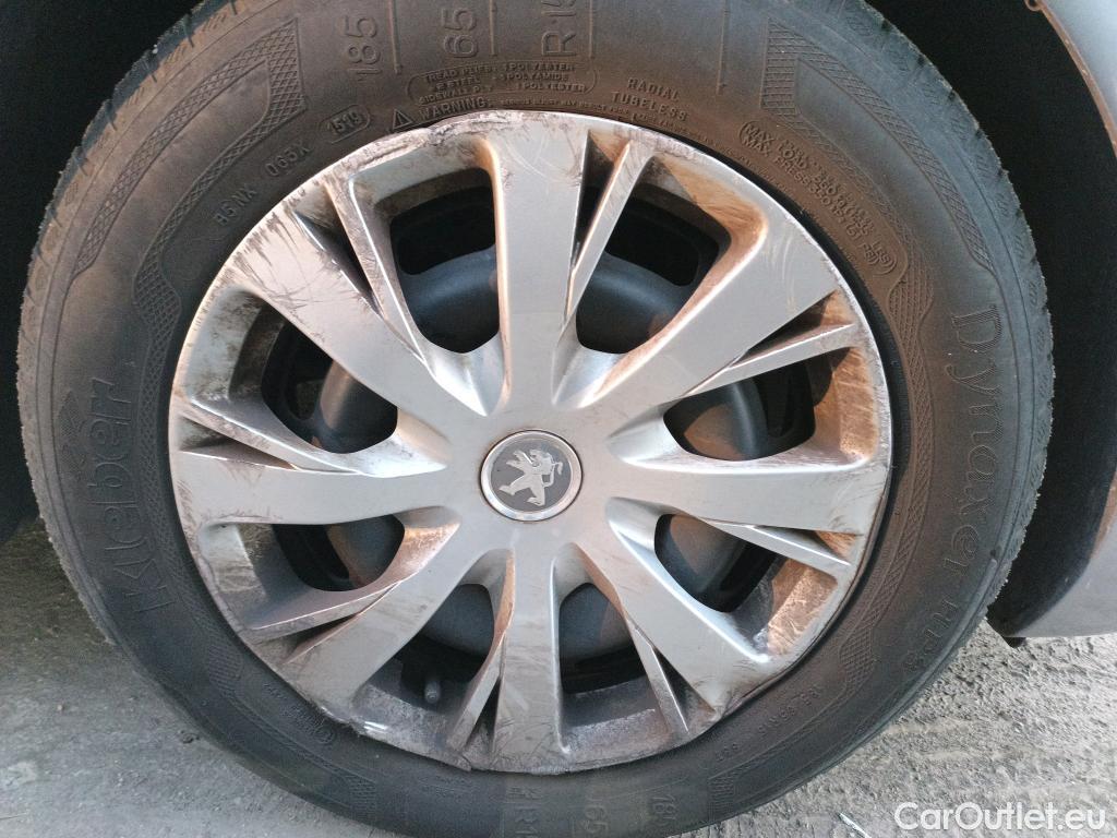  Peugeot  208  Active 1.5 HDi #24