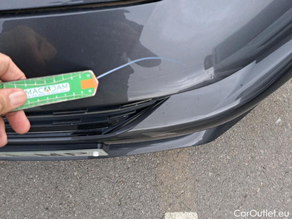  Peugeot  508 PEUGEOT  Hybrid / 2018 / 5P / berlina con portón  5P Allure HYBRID 225 e-EAT8 #29