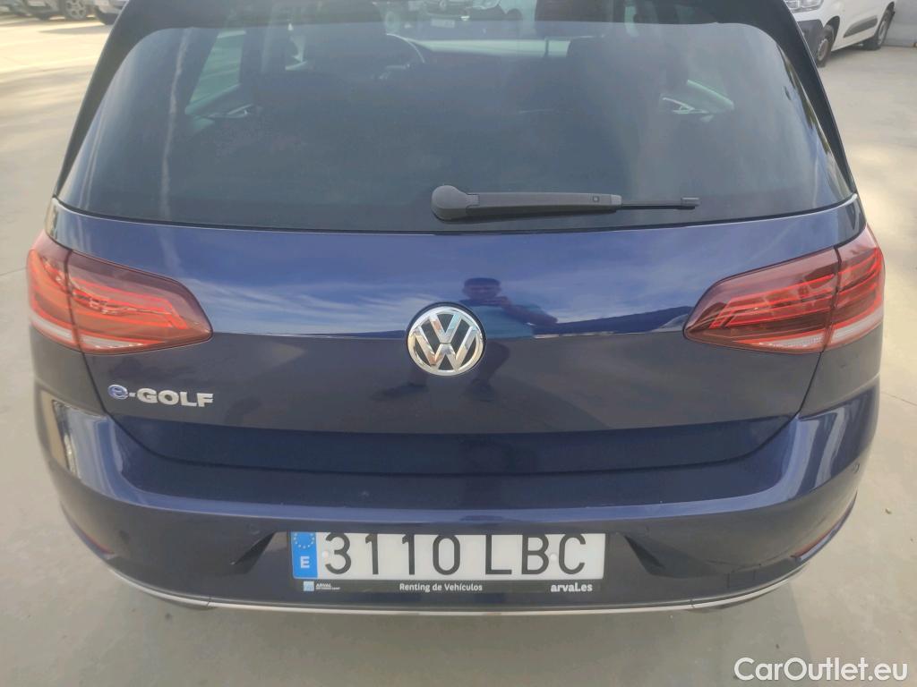  Volkswagen  Golf  VII Berlina e-35kWh #47