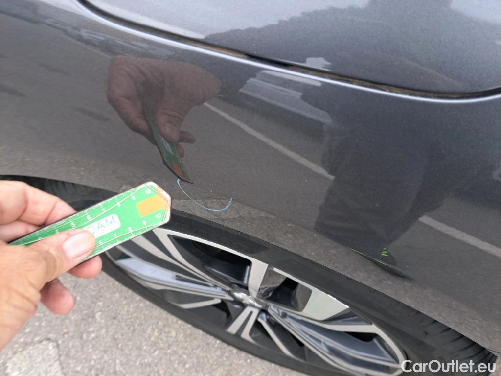  Peugeot  508 PEUGEOT  Hybrid / 2018 / 5P / berlina con portón  5P Allure HYBRID 225 e-EAT8 #11