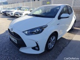  Toyota  Yaris TOYOTA  / 2020 / 5P / berlina con portón 1.5 120H Business Plus 
