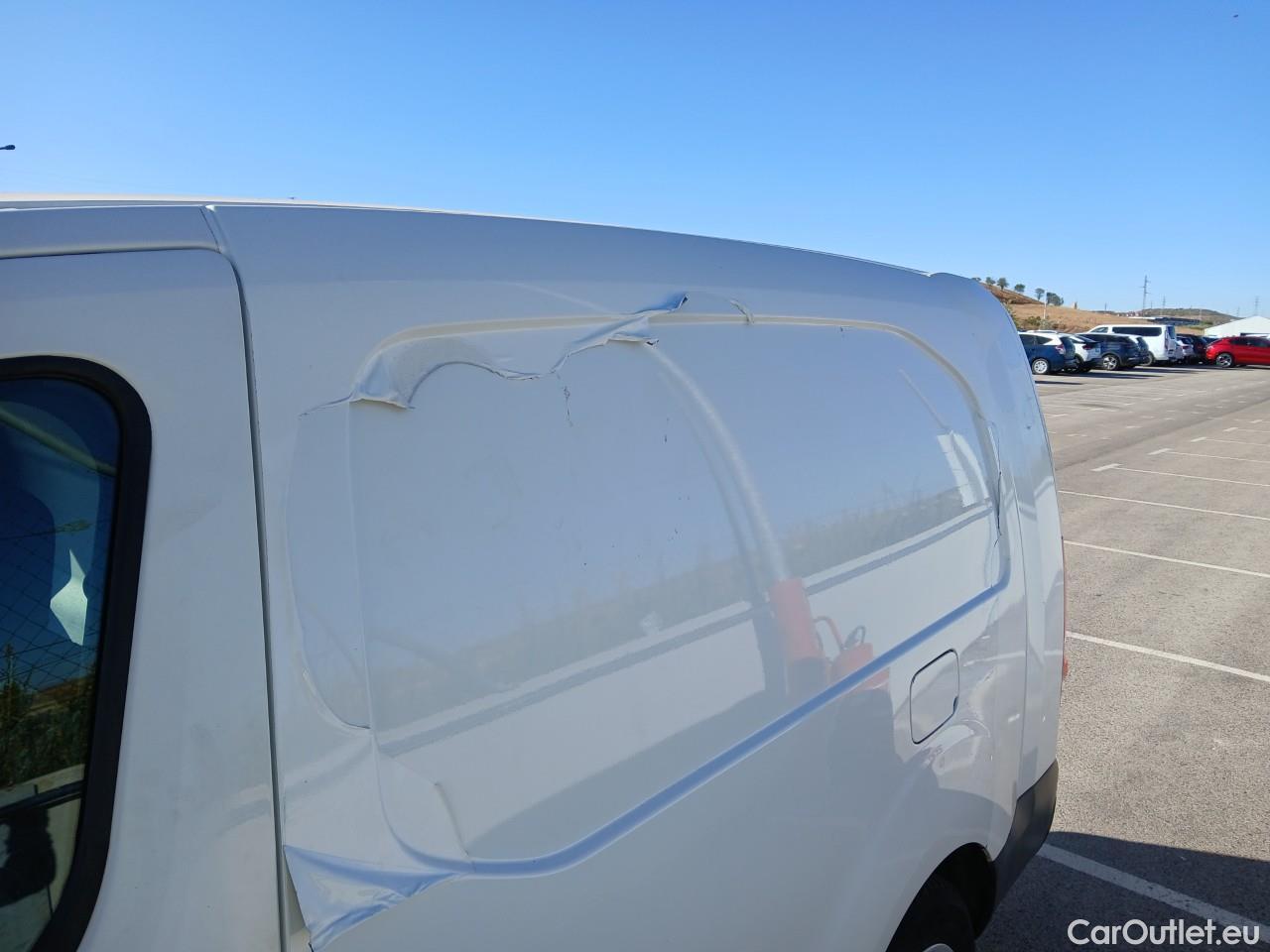  Peugeot  Partner PEUGEOT  / 2015 / 4P / furgón derivado de turismo Furgón Confort Electric L2 #15