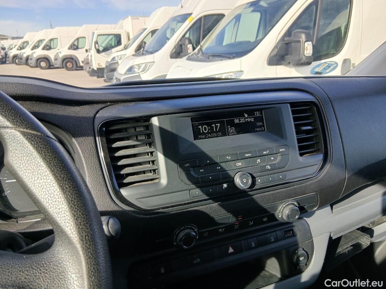  Opel  Vivaro OPEL  / 2019 / 4P / furgón 1.5 Diésel 88kW (120CV) M Std Express #55
