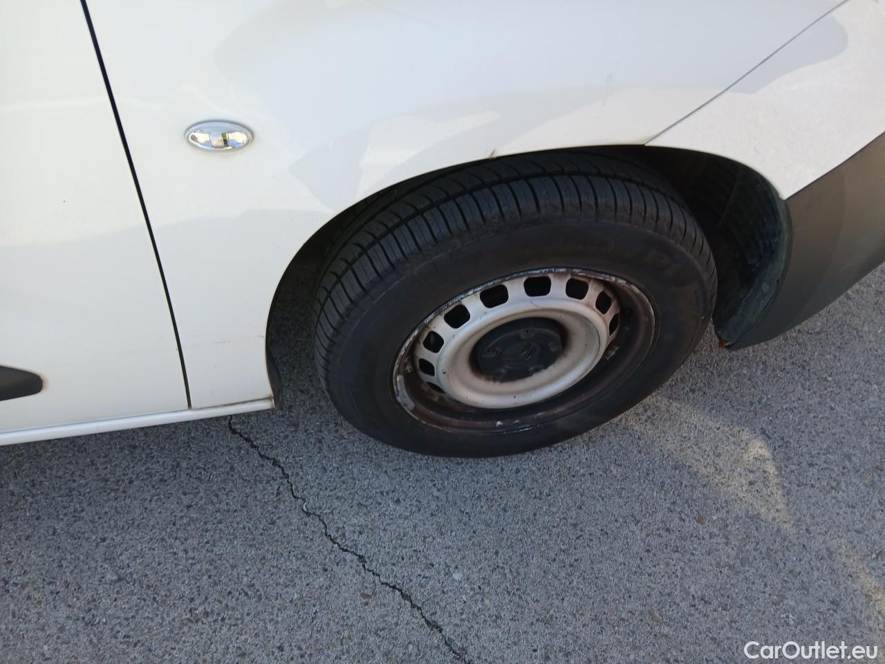  Citroen  Berlingo  Furgón Control M 1.5 100CV MT5 #12