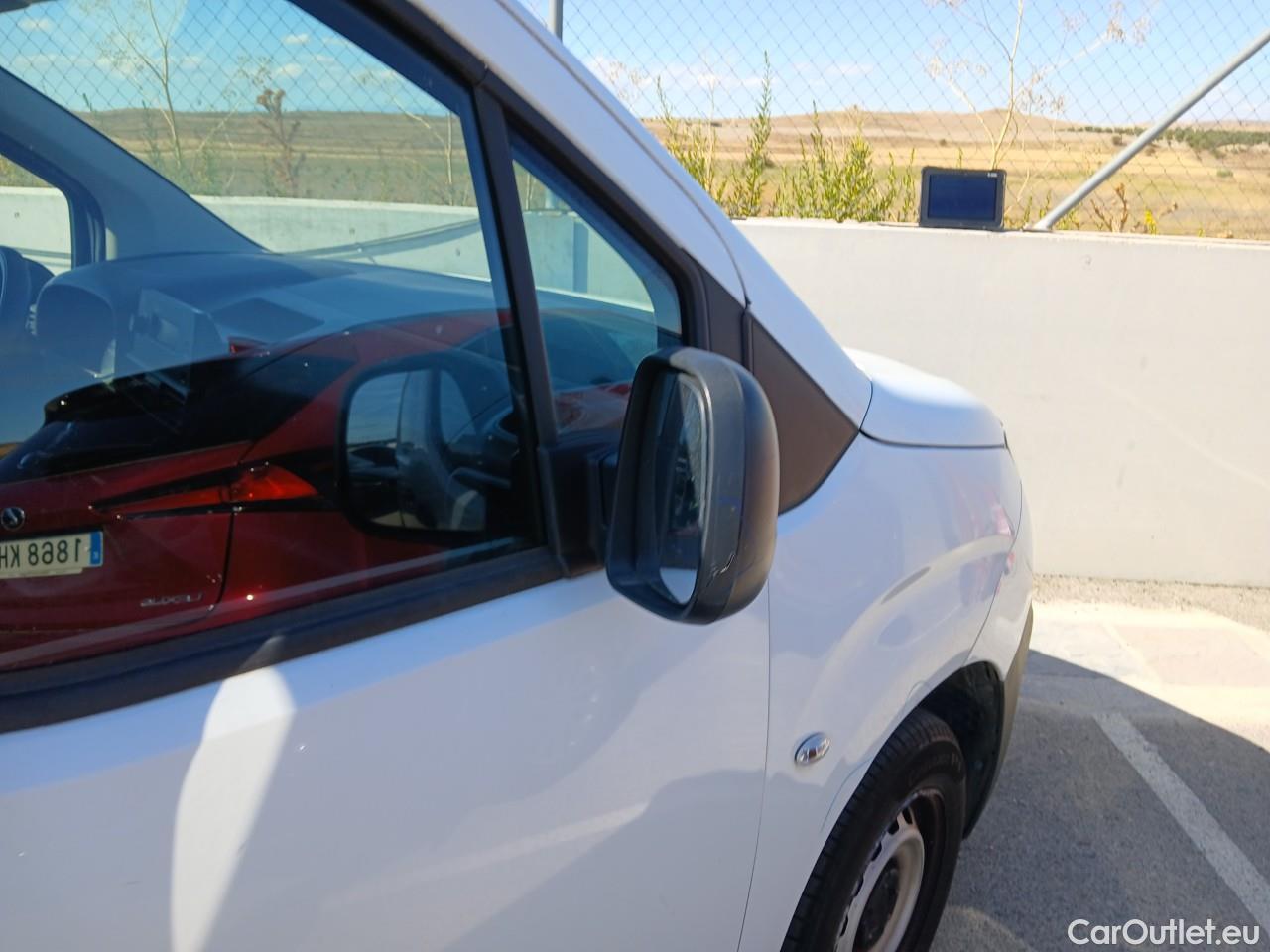  Citroen  Berlingo  Furgón Control M 1.5 100CV MT5 #32