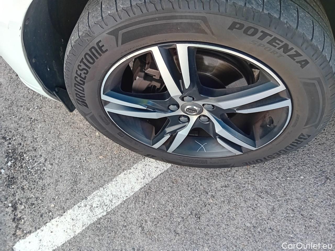  Volvo  XC60  R Design 2WD 2.0 D4 190CV AT8 E6dT #8