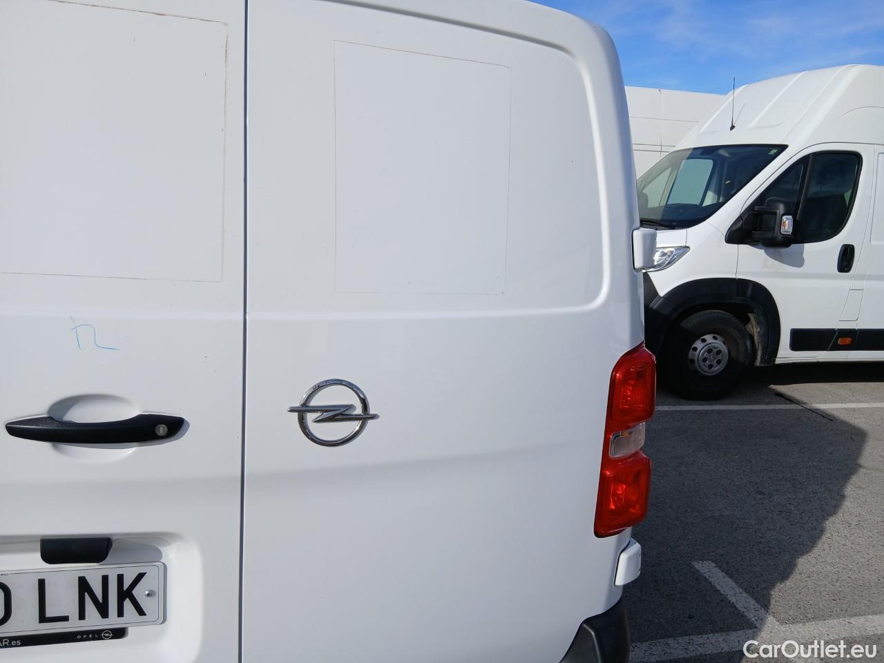  Opel  Vivaro OPEL  / 2019 / 4P / furgón 1.5 Diésel 88kW (120CV) M Std Express #30