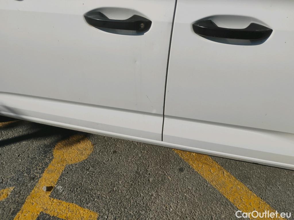  Volkswagen  Caddy VOLKSWAGEN  Kombi 2.0 TDI 75kW (102CV) #7
