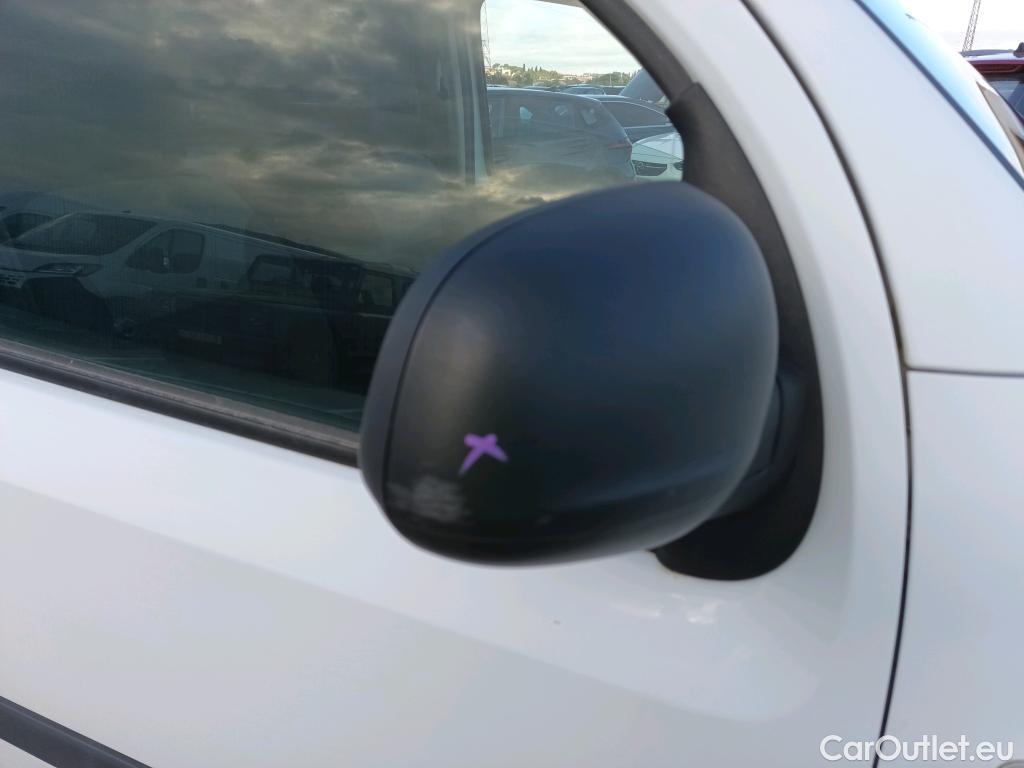  Renault  Kangoo  II Furgón Professional 1.5 dCi 90CV MT5 E6 #22