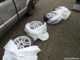  Mercedes  C-Klasse MERCEDES-BENZ  C 300 e T 9G-TRONIC Avantgarde 5d 150kW #19