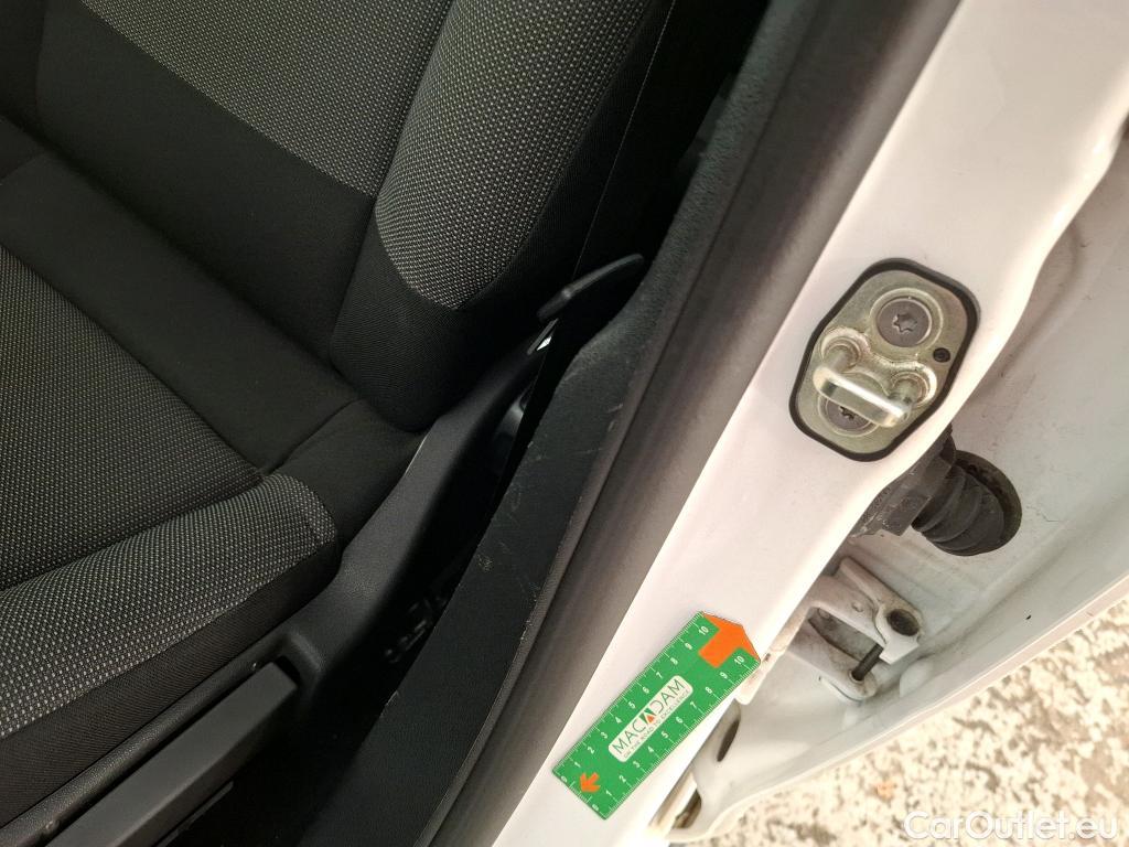  Citroen  C3 CITROEN  / 2020 / 5P / Berline BlueHDi 100 S&S BVM Feel Business #7