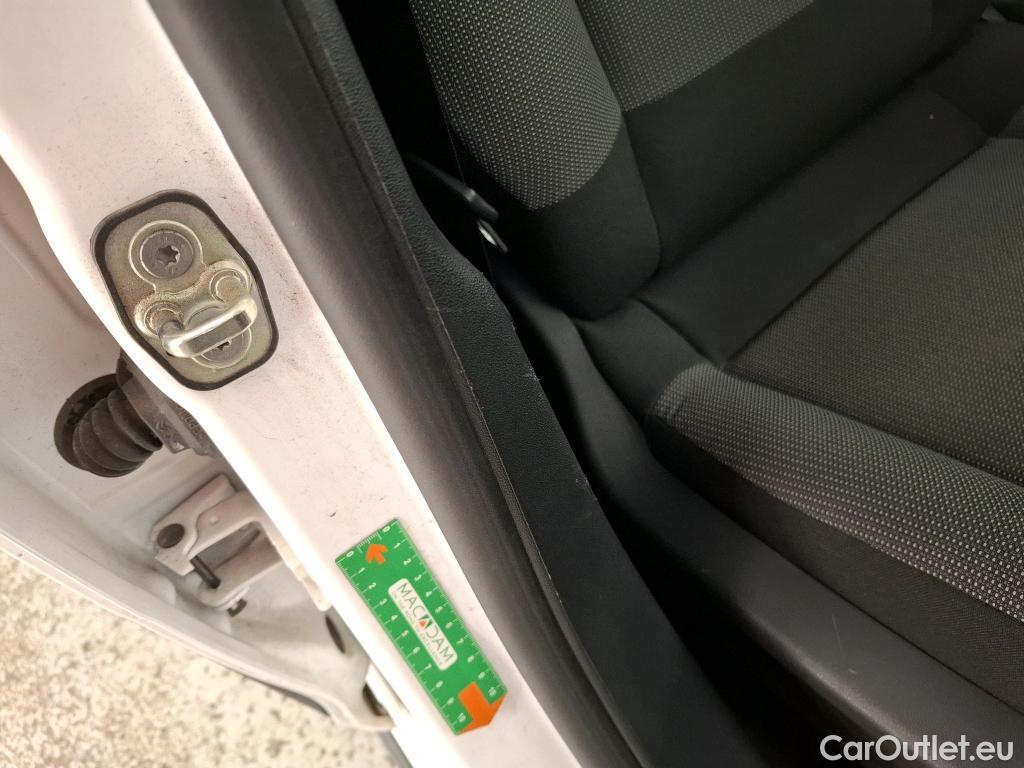  Citroen  C3  Société Feel 1.5 BlueHDI 100CV BVM6 E6dT #14